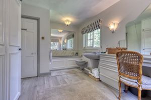 Photo 35- click for photo gallery